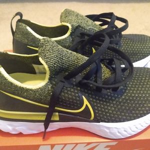 Nike react infinity